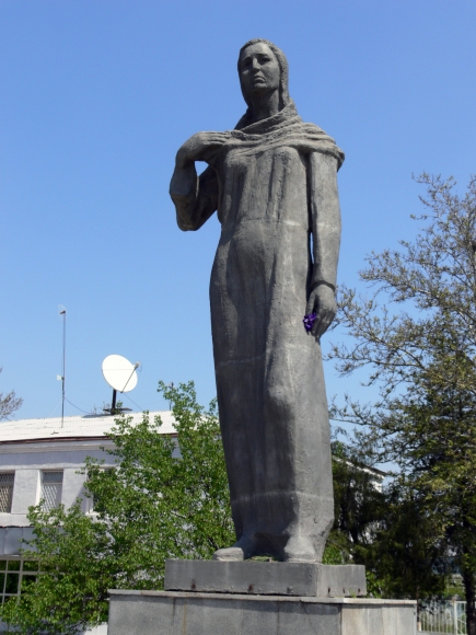 Памятник в Той-Тепе, 2010 год