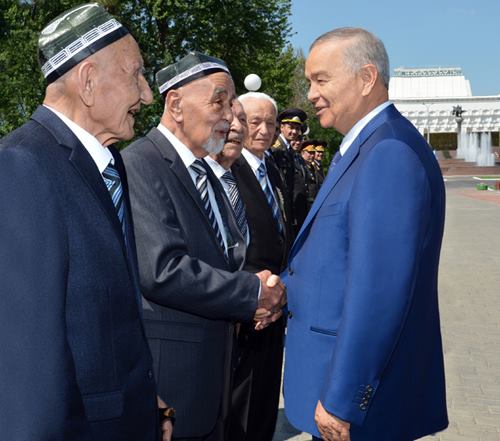 Ислам Каримов и ветераны