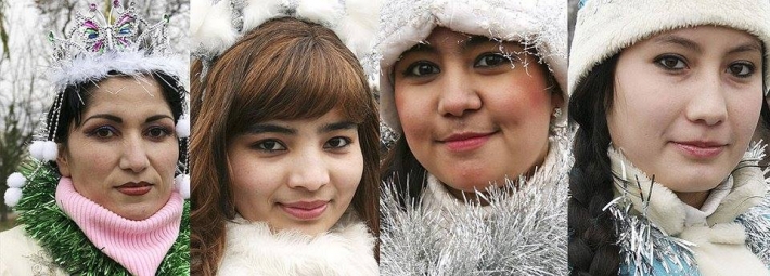 Суровые узбекские Снегурочки. Фото Александра Барковского