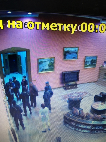 В дом предпринимателя пришли с обыском