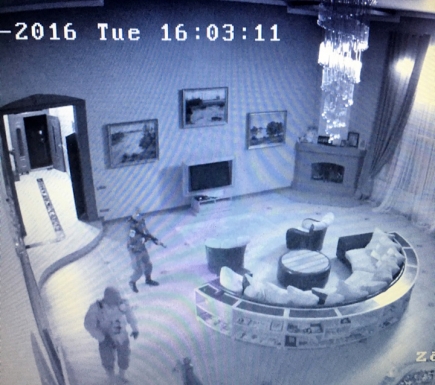 В дом предпринимателя пришли с обыском