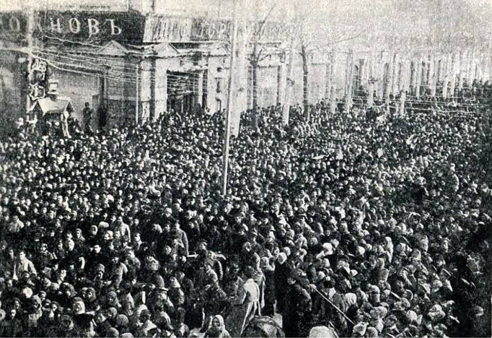 Похороны жертв Осиповского восстания. Ташкент, 1919 год. Улица Соборная
