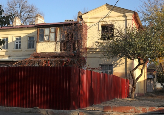 Дома бывшего военного городка в Ташкенте, ноябрь 2019