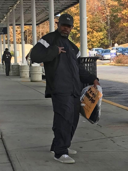 Антонио Уайт.