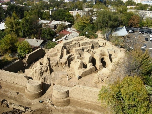  Городище Минг-Урюк. Фото из Интернета